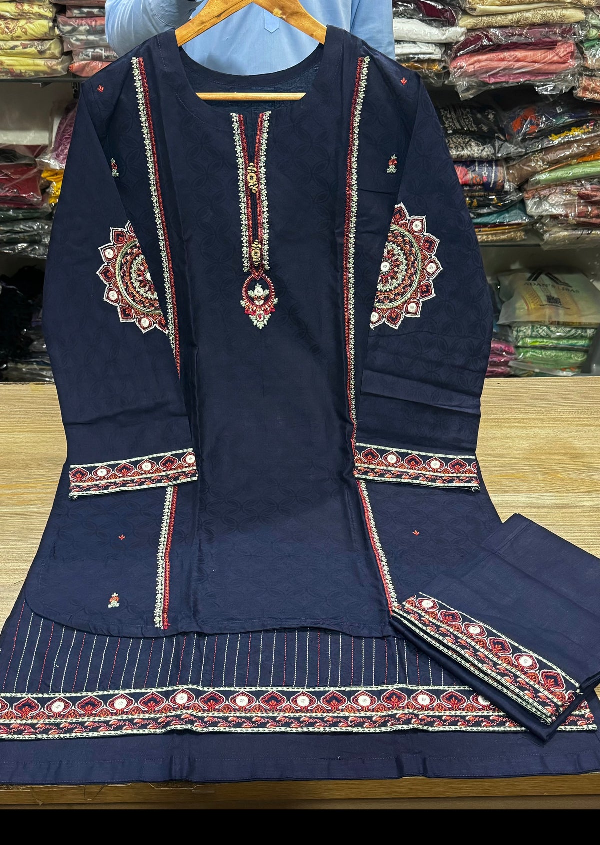 Shalimar 2-Pc self cotton.